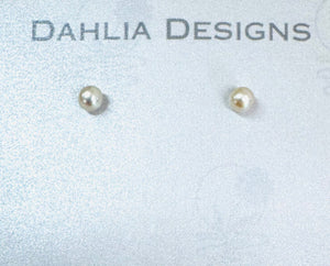 PEARL STUD EARRINGS 3-4mm