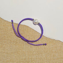 Load image into Gallery viewer, STRING AND PEARL BRACELET CHILD