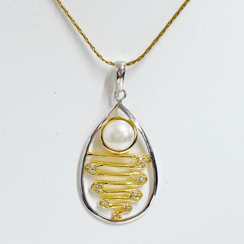 STAIRCASE TO THE MOON PENDANT