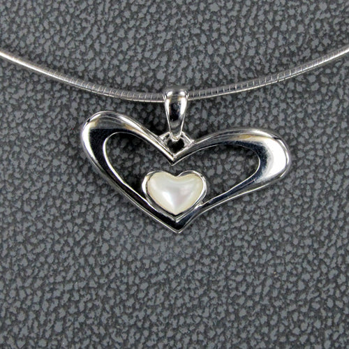HEART PENDANT WITH PEARLSHELL