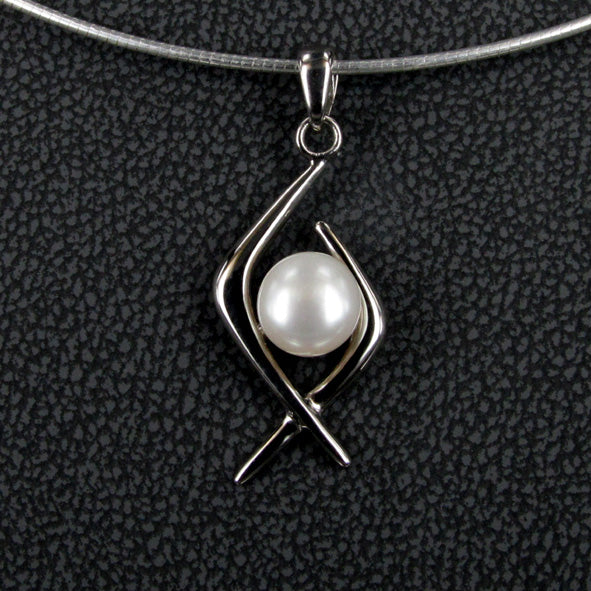 BOOMERANG PENDANT