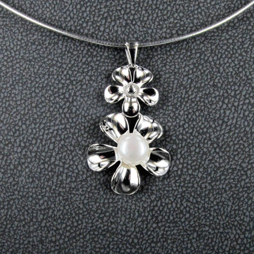 FRANGIPANI DROP PENDANT