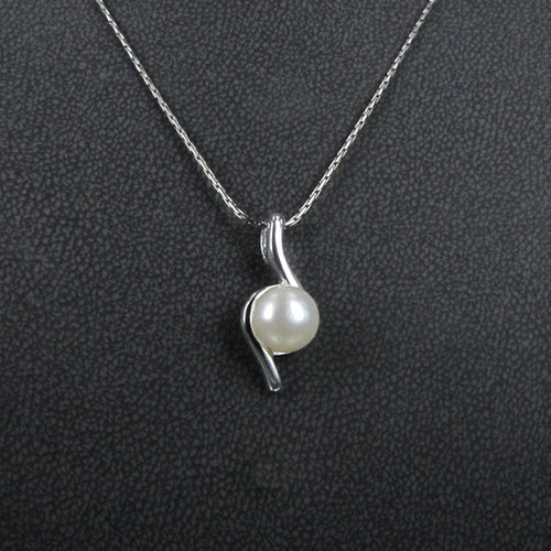 PEARL PENDANT