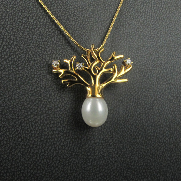 BOAB TREE  PENDANT