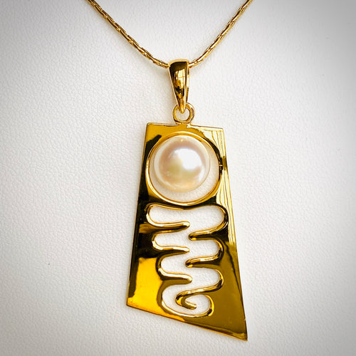 STAIRCASE TO THE MOON PENDANT