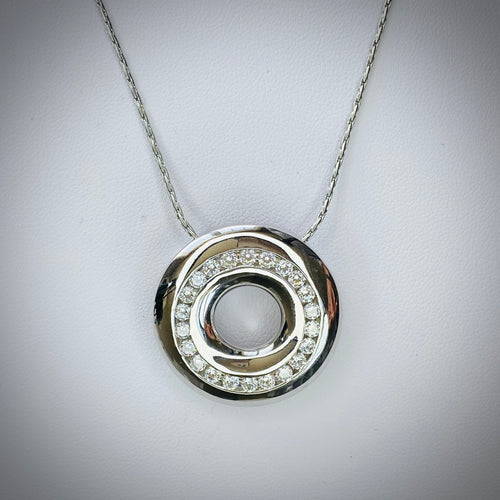 HOOP PENDANT